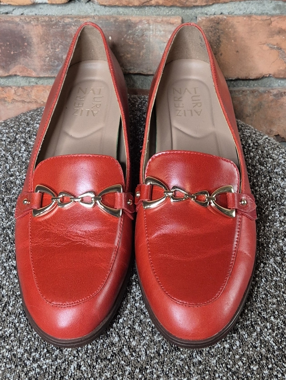Naturalizer Red Leather Loafers Gold Hardware Horsebit Accent Size 7M Classic